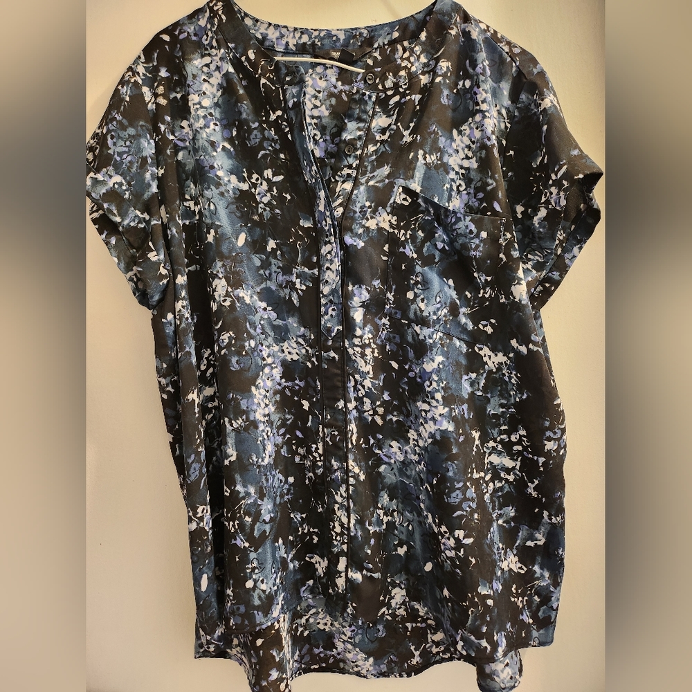 Vera Wang Blouse. Petite XL.Preloved